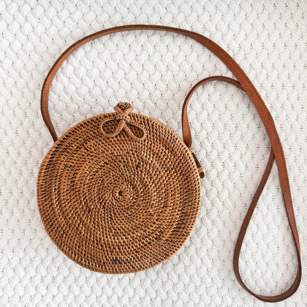 Rattan Round Crossbody Bag